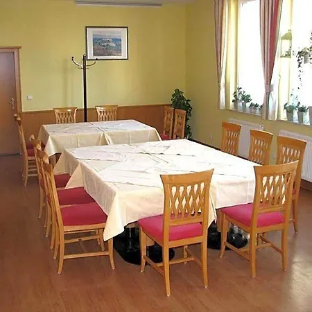 Am Platz Hotel 3*